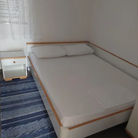 Delfin アパート ポセダリェ