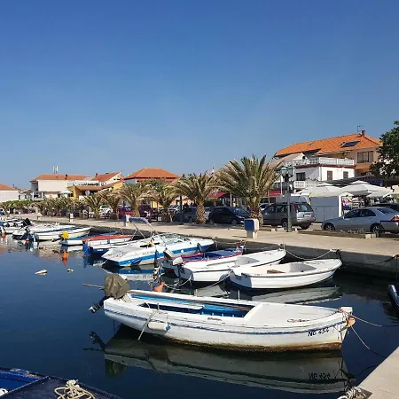 Delfin Apartman Posedarje